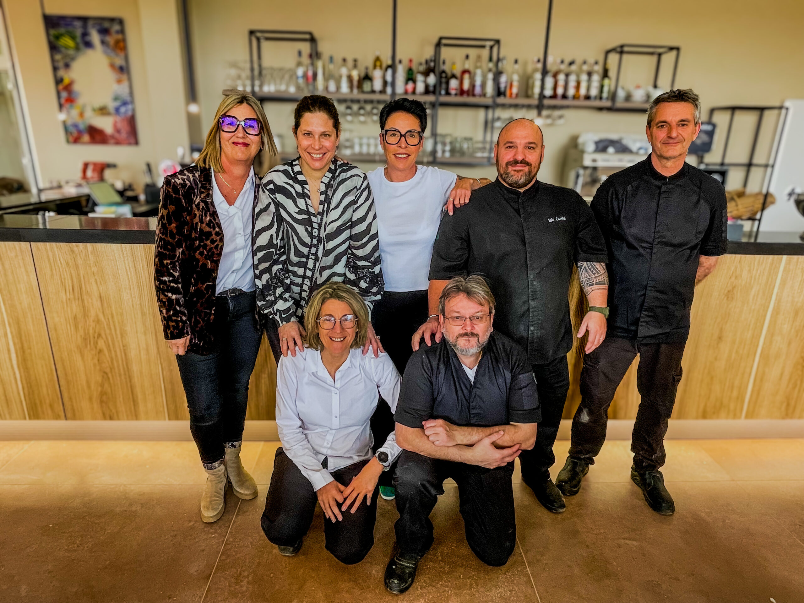équipe de l'hôtel le kalliste à Hyères équipe de l'hôtel le kalliste à Hyères
