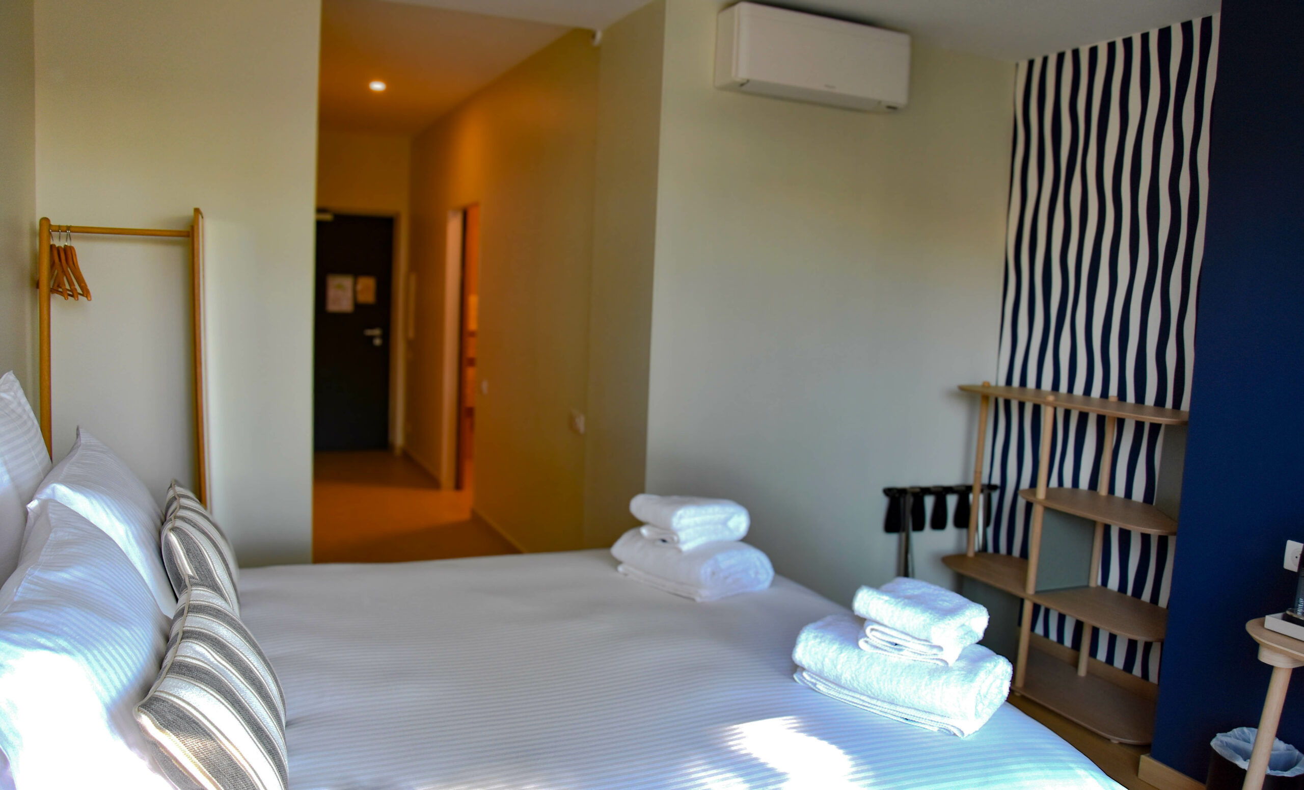 chambre famille 5 personnes hôtel Hyeres